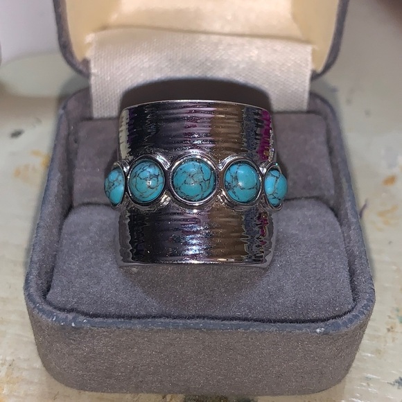 Lia Sophia Puddle Jumper Turquoise Ring - Picture 1 of 3